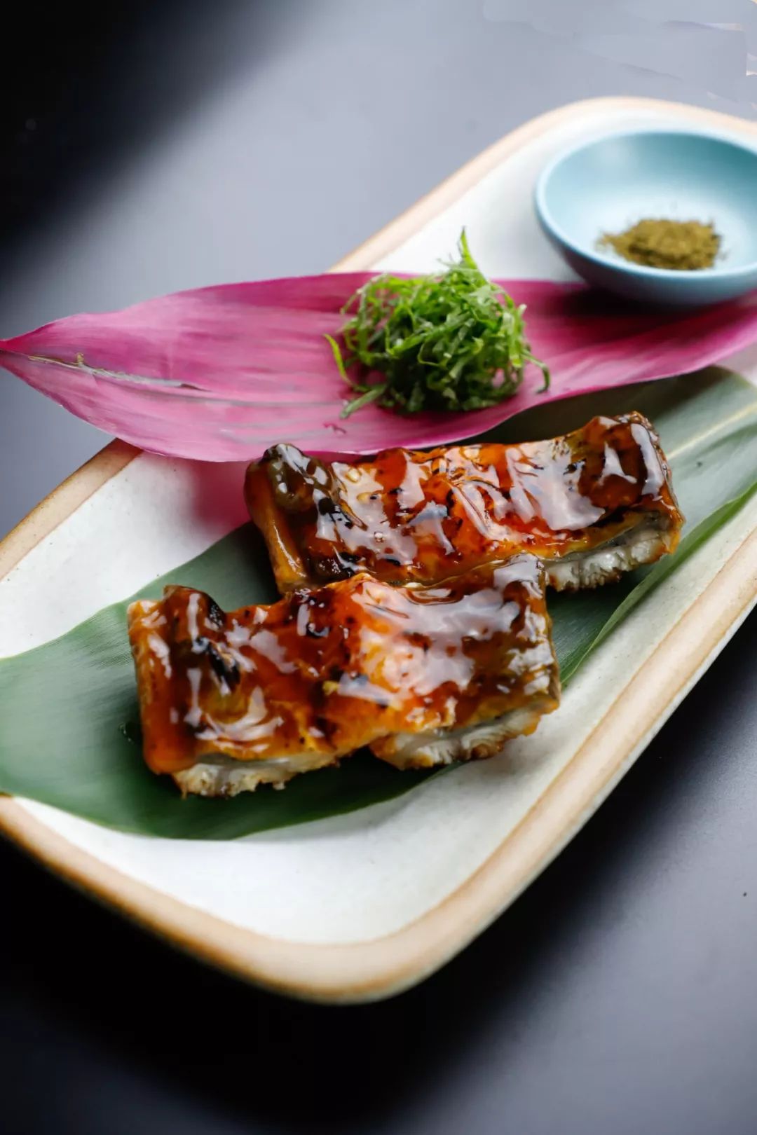 在重庆之巅，住云端奢居吃米其林大餐，刷新山城奢华新高度！