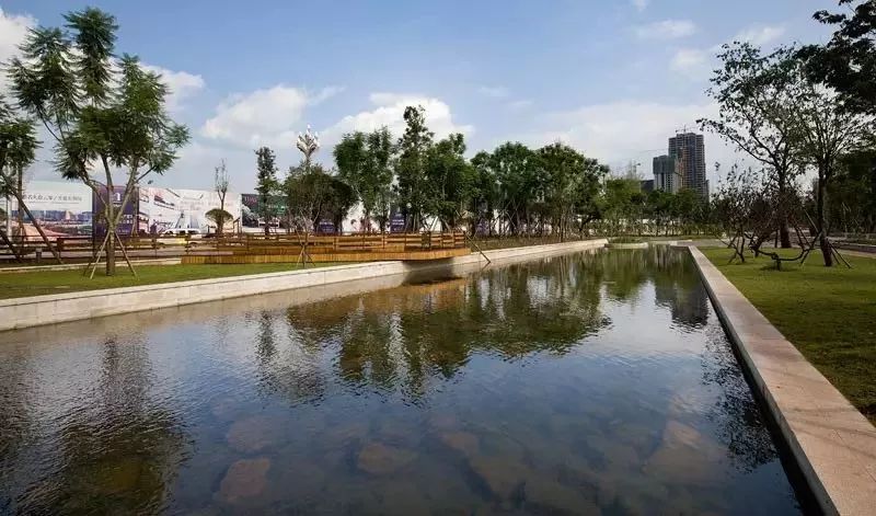 不必远行自有风景,不必远行在家度假