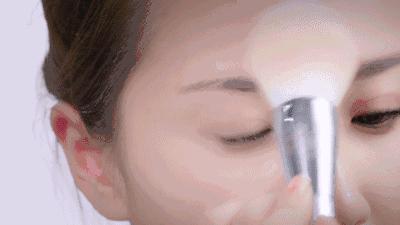 吴昕朴敏英作证：带妆的女孩，男神都不乐意抱