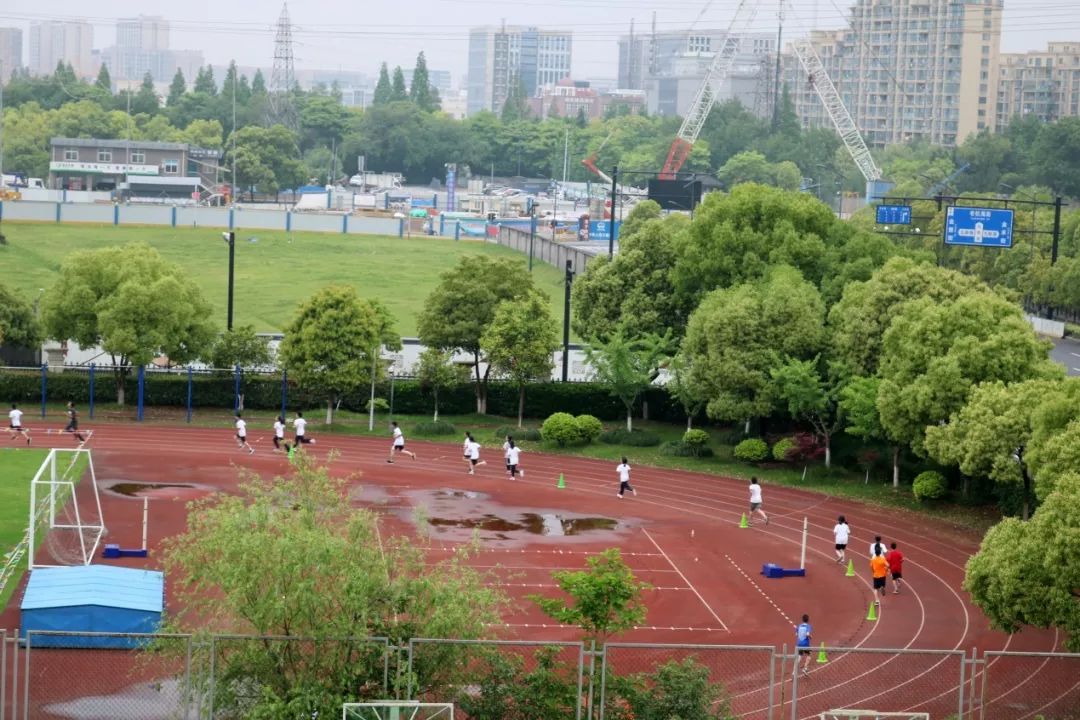 快乐体验快乐成长,快乐体验成长绘画二年级