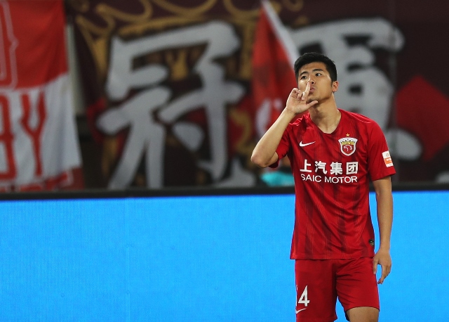 李圣龙足坛评价,足坛歌王李圣龙