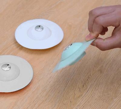 家里有小飞虫和蟑螂,家里装了纱窗还是有小蚊子能进来