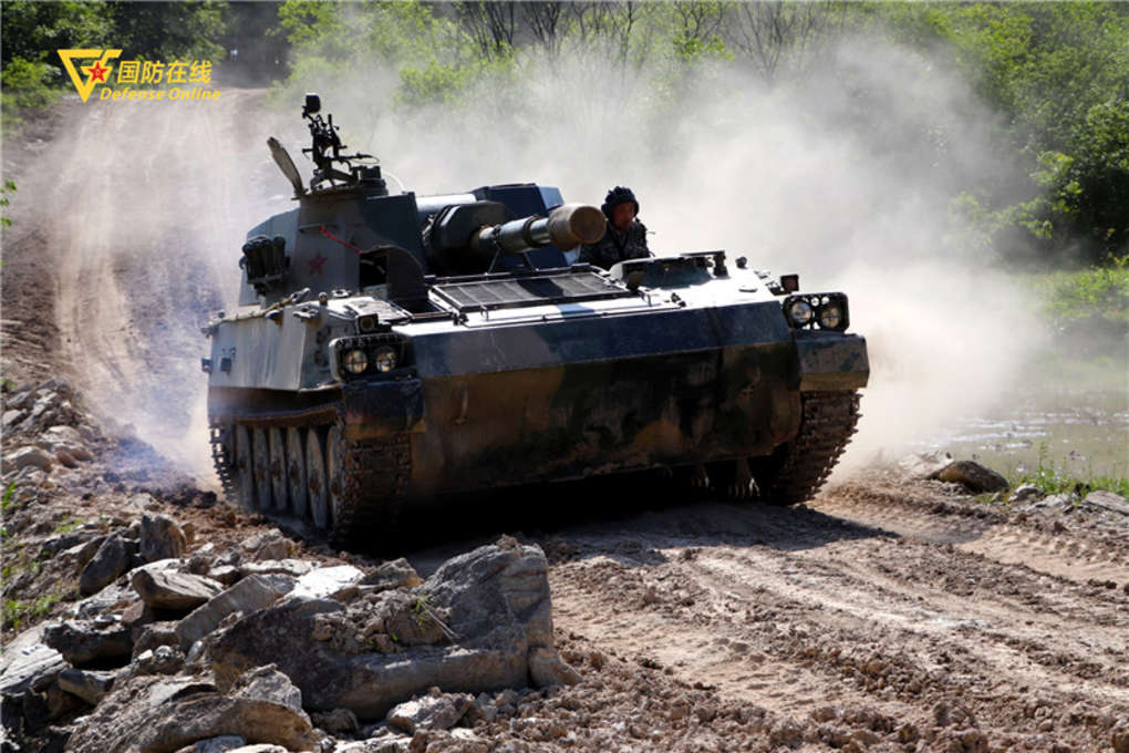 摩托车飙车最帅视频,最帅飙车现场