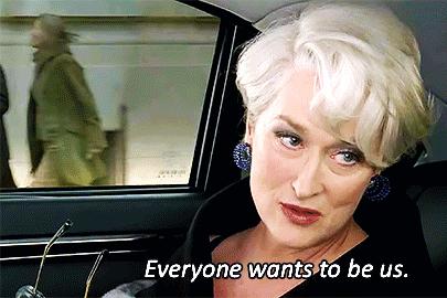 骗哭纽约上流圈,上被告席穿得像走秀,这位要被拍成美剧的假名媛终于被判刑了