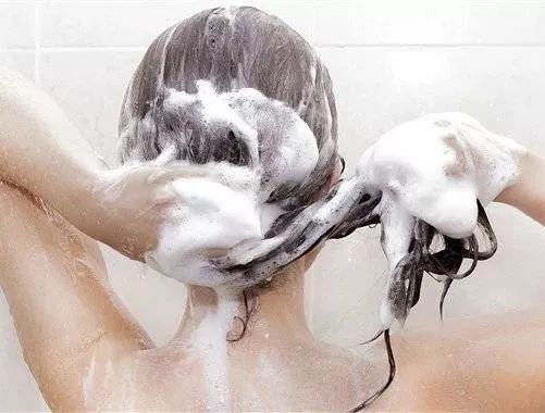 美人计|我找到了Lisa和泫雅的同款染发剂,别赞我会骄傲