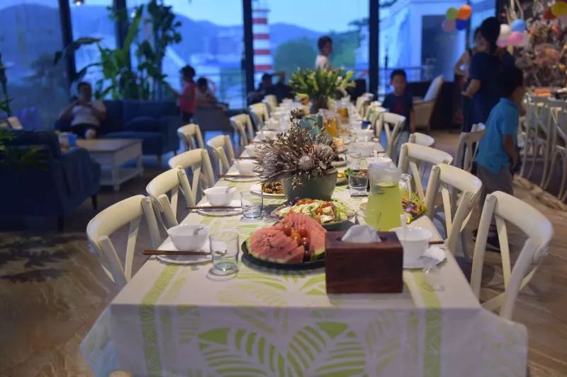 碧海蓝天三亚湾民宿,一间与海零距离的海景民宿