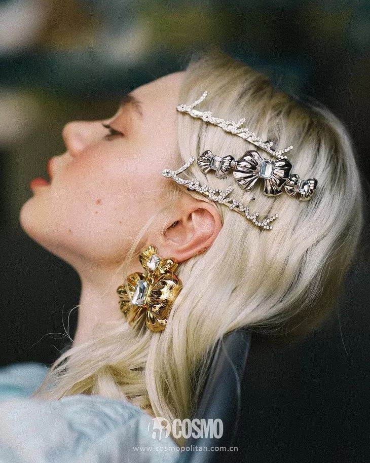 洪欣时尚穿搭,52岁洪欣日不落蔡依林