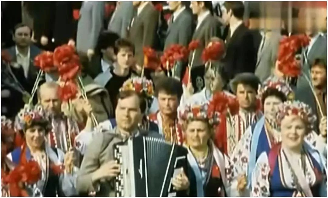 27万人患癌,20万人残障,“400颗原*弹子**”一夜爆炸的事故竟被拍出来了!