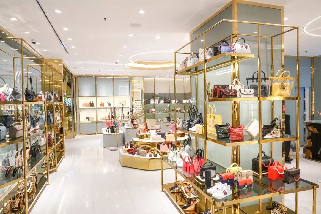 泰国有什么值得买的包,泰国必吃的十大潮牌