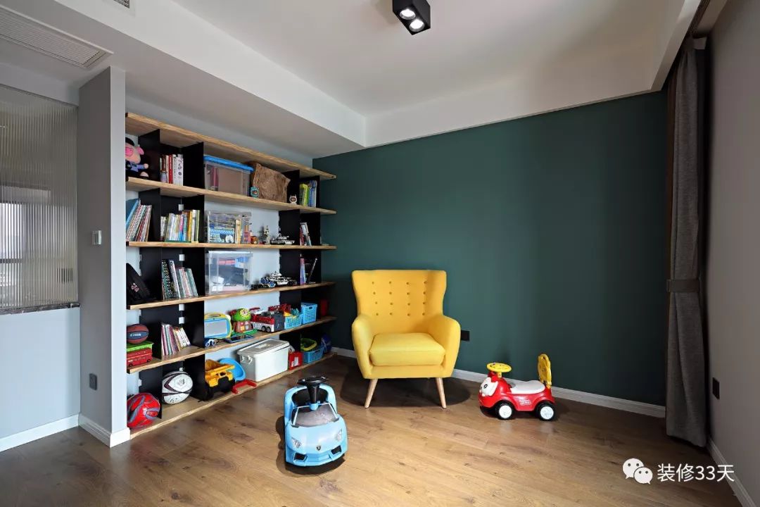 电视墙整面柜带隐形门小户型,四室高级感隐形门电视墙