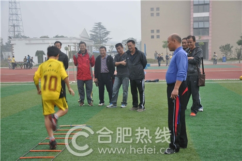 足球点亮人生——记合肥市五十六中李永峰