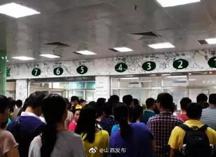 医护人员怎么给生病的人看病,找熟人看病出问题了怎么办