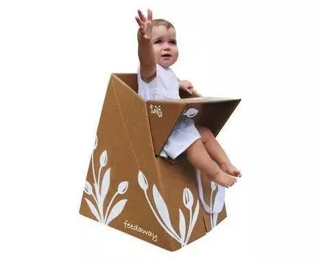 只用瓦楞纸就可以做出一件件家具，简直酷爆了