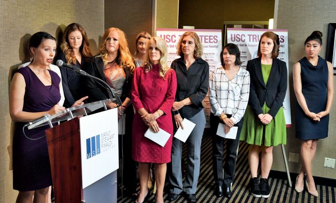 借“妇科检查”骚扰学生的校医，如何逍遥法外了30年？