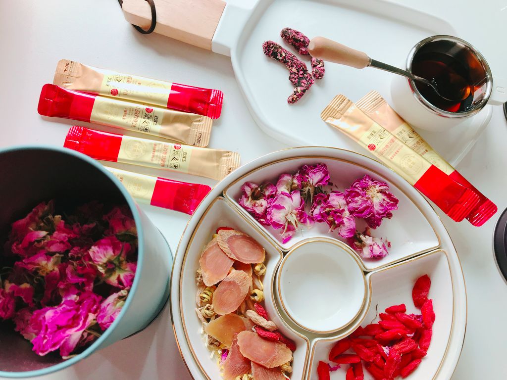 没有一个女人可以笑着走出婚姻,没有一个女人能笑着走出来