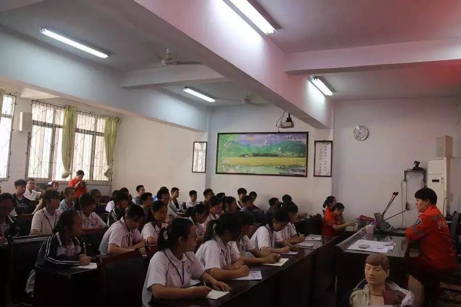 学习急救技能守护健康安全,学习急救挽救生命