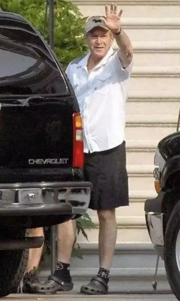 贸易战让BuyBuy变为ByeBye！苦心经营成炮灰，他们怒了！|外媒说