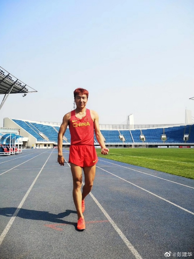 亚瑟士gelburst26什么时候出的,跑圈十件事全集