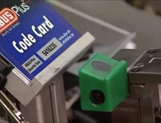 怎么把锁给拆下来,锁怎么一提就锁上呢