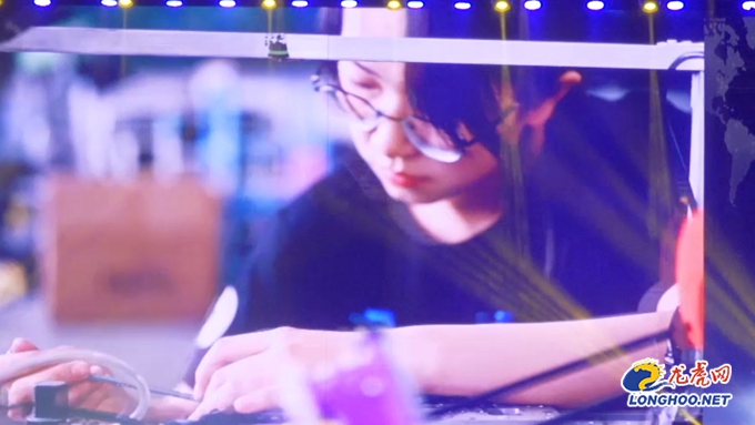 工科女生放弃高薪导演职位钻研机械：为中国制造业做贡献