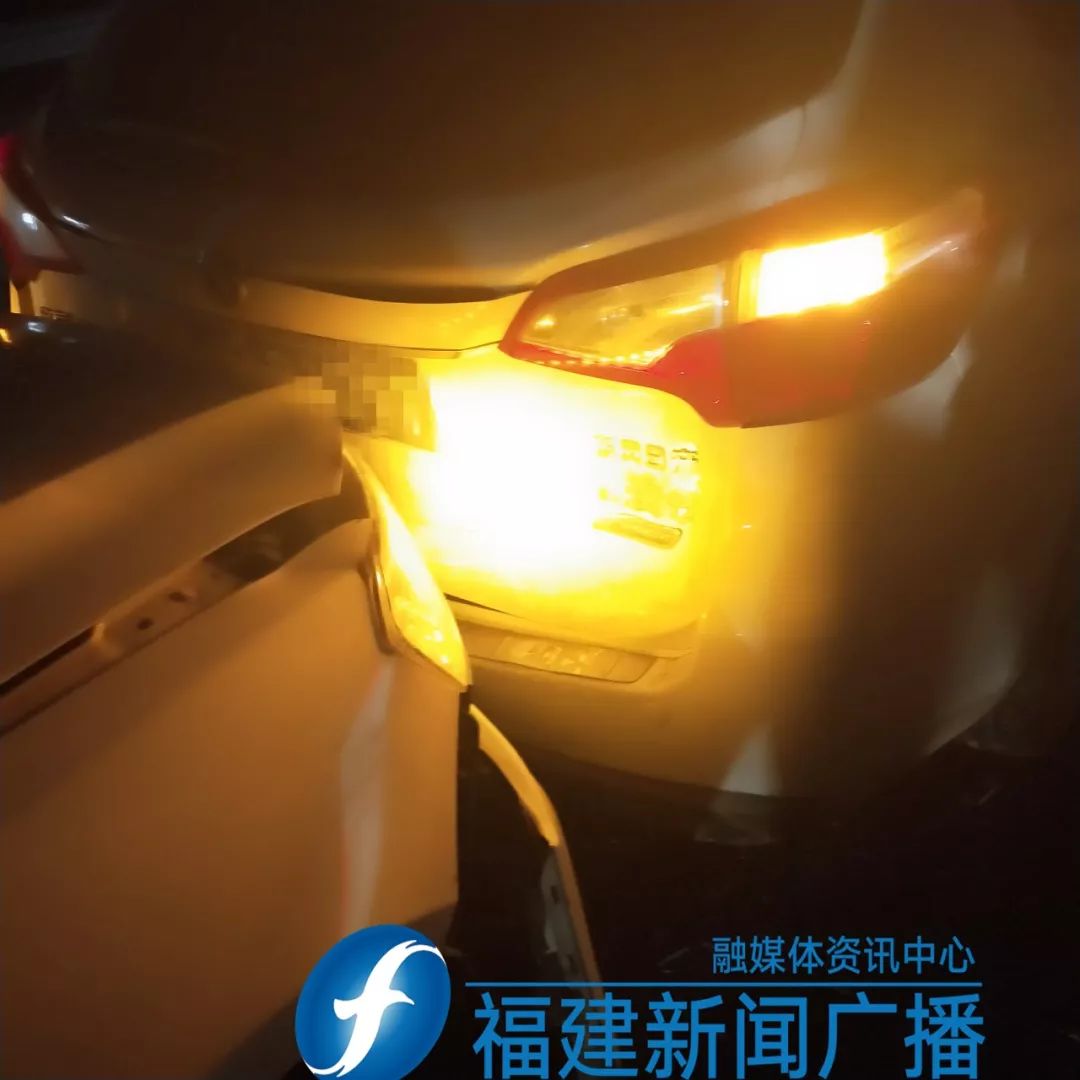 后备箱凹陷修复店,4s店后备箱修复报价