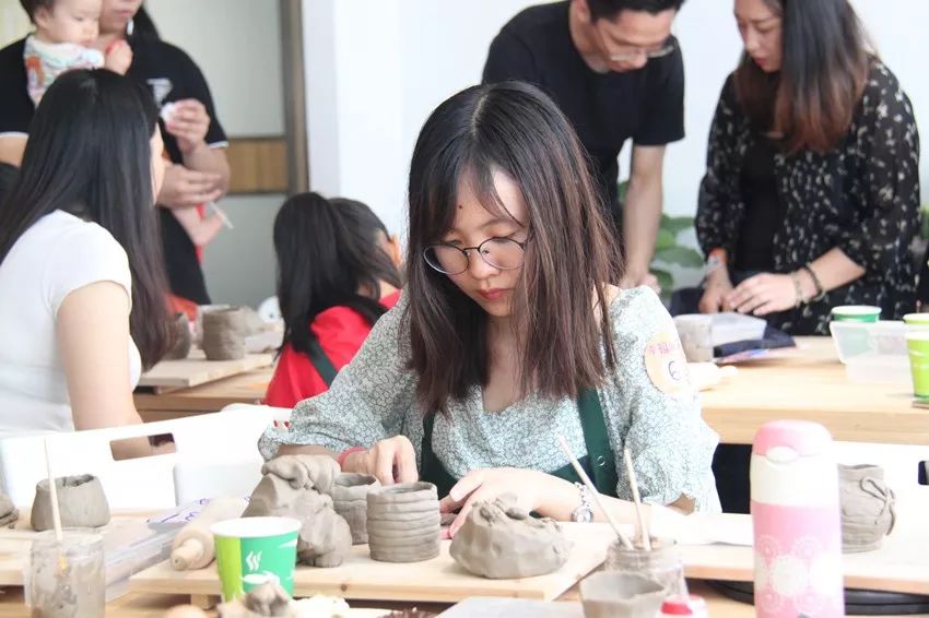 爱家，爱TA，幸福满家！这场亲子活动“陶器”十足~