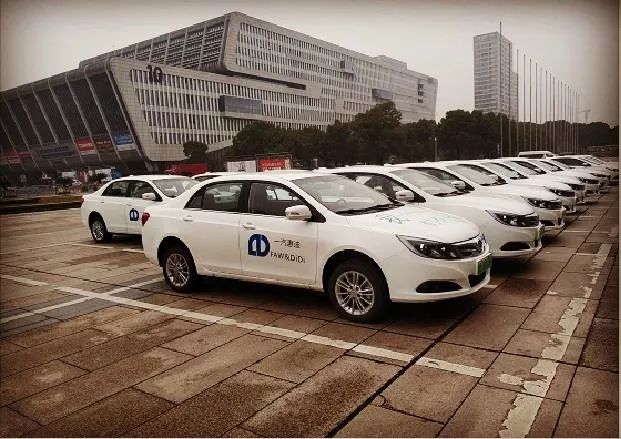 高考护航遇到端午,高考遇端午交警全力护航