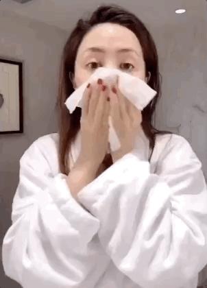 邓紫棋保湿面膜,邓紫棋用凡士林面膜好用吗