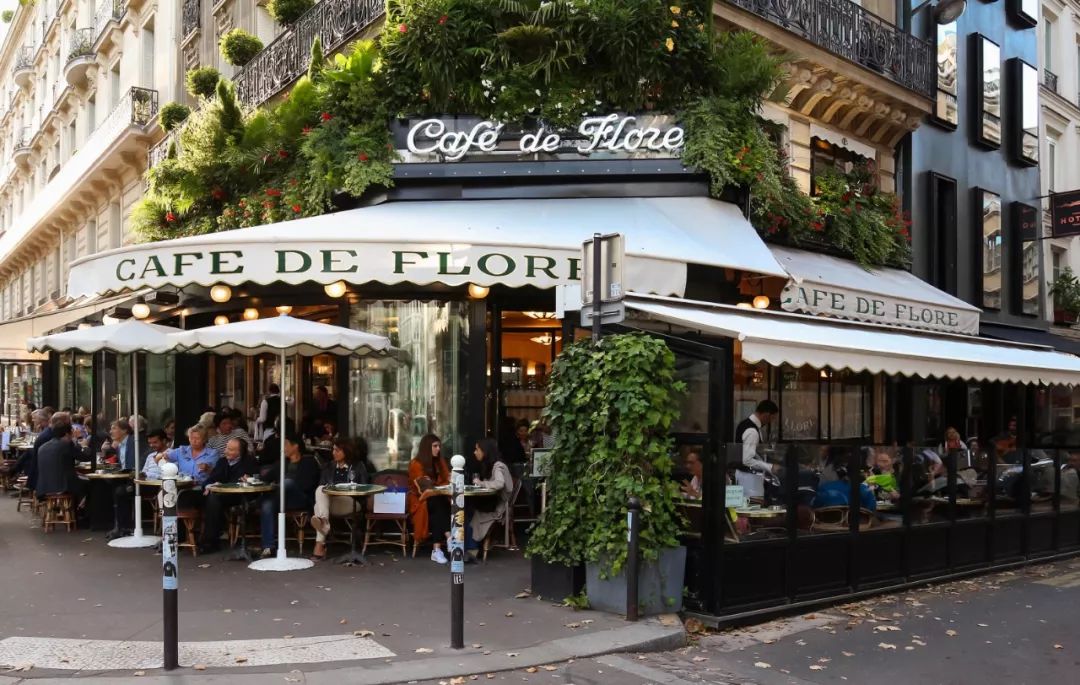 巴黎“假装自己是爱情电影主角”旅行指南