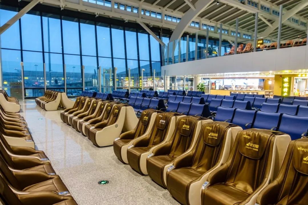 南航最怕什么投诉,南航的公务舱休息室吃饭免费吗