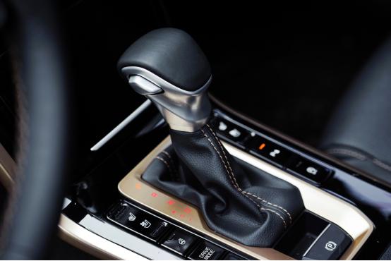 试驾全新起亚k31.5,试驾起亚2023款k3尊贵版