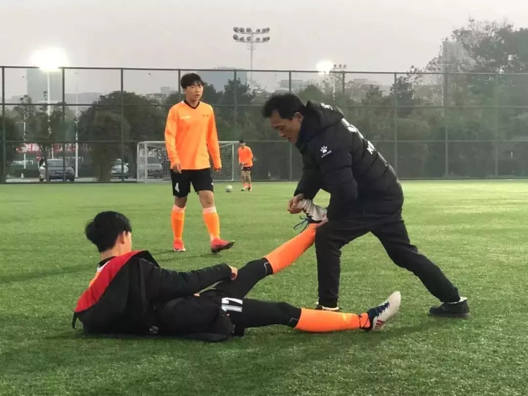 硚口行知小学校园足球,武汉市硚口区校园足球比赛