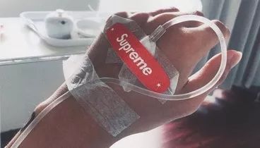 diorkaws联名香水,迪奥kaws联名黑色