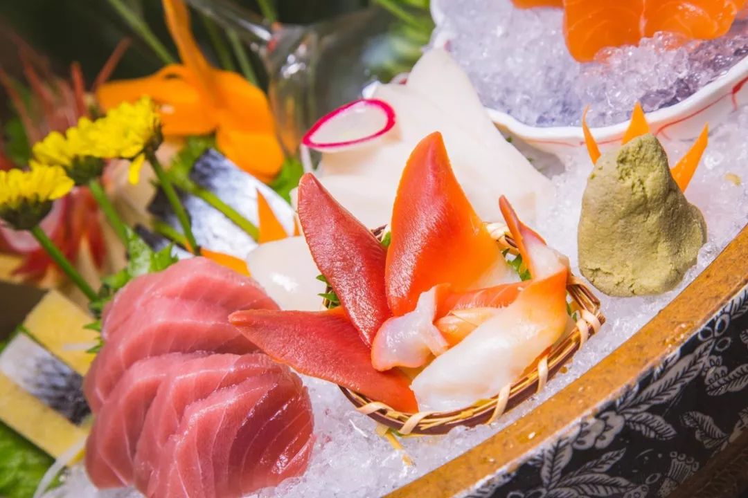 镇江宝藏日料店！15层生猛「云梯刺身」无限续，120+种自助不限量