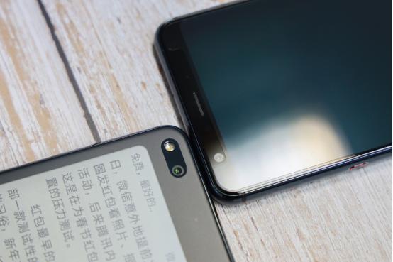 手机蓝光危害皮肤,手机屏幕的蓝光有什么危害