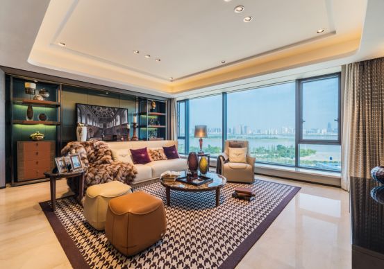 操盘：二线城市豪宅如何营销？用这3道3术夺冠三年