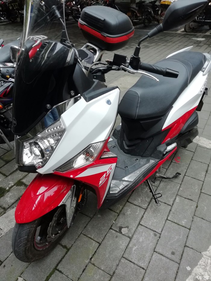 三阳150巡弋和fnx150哪个好,豪爵uhr150与三阳巡弋150x