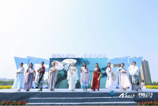 甯﹀瀛愬埌澶箹鑺辨捣缃戠孩鎵撳崱,鍋囨湡甯﹀瀛愭父婊ㄦ捣婀捐姳娴烽噷