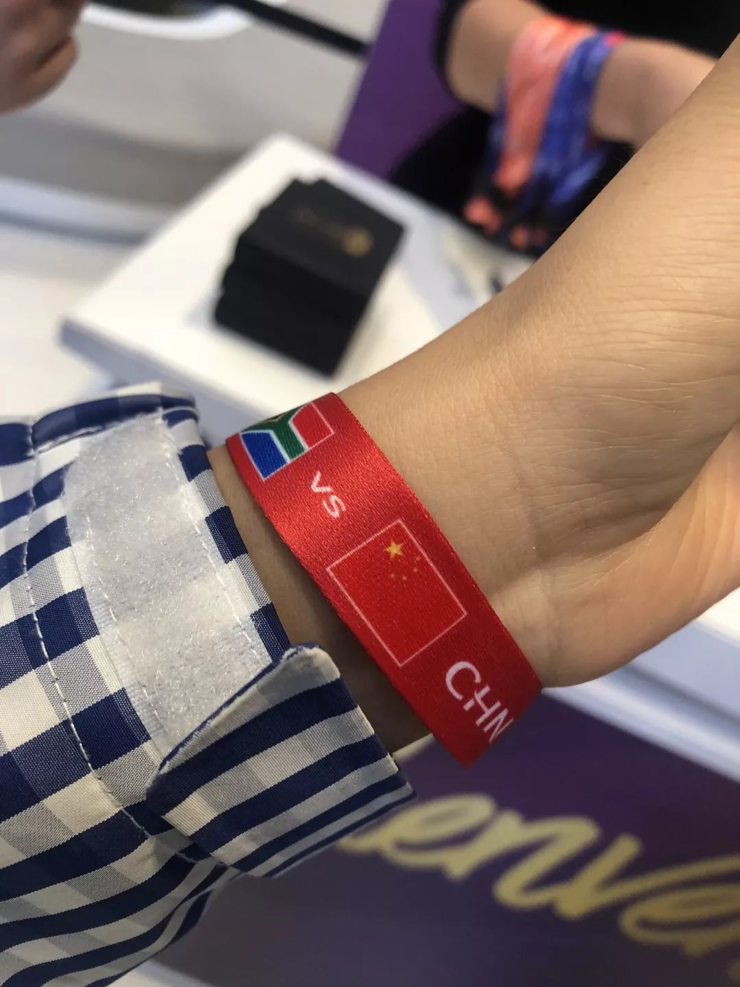 观看中国女足激动场面,看中国女足激动流泪