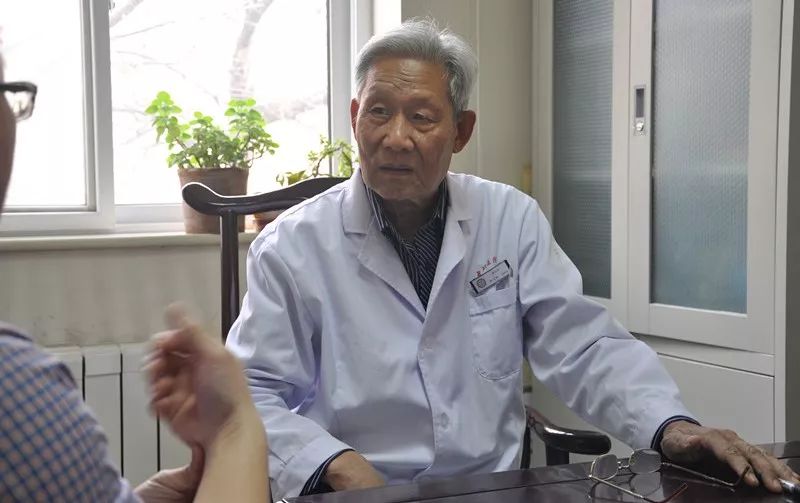 膝关节不适最佳治疗方法,根治膝关节疼痛的最好方法