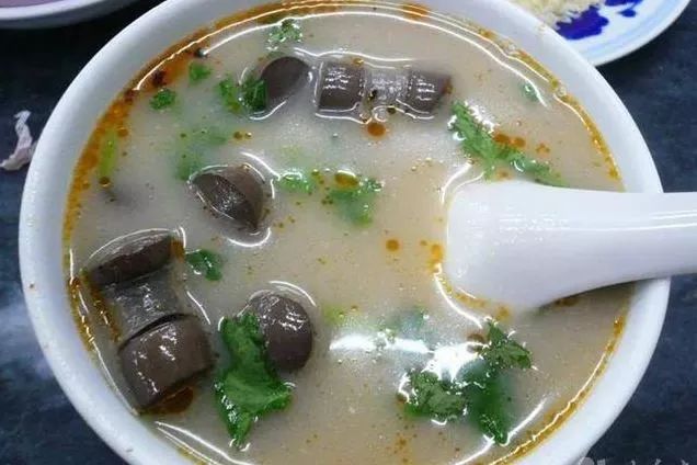 北京小吃卤煮炒肝爆肚,北京美食炒肝卤煮