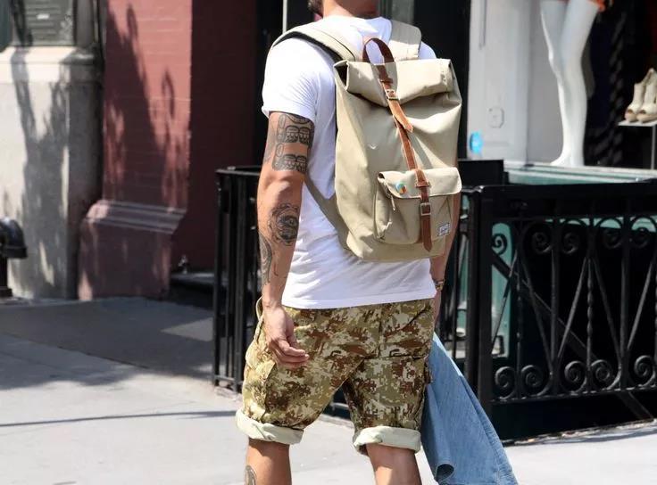 夏天穿这4款短裤清爽又时髦,入夏必备的4条短裤日常又高级