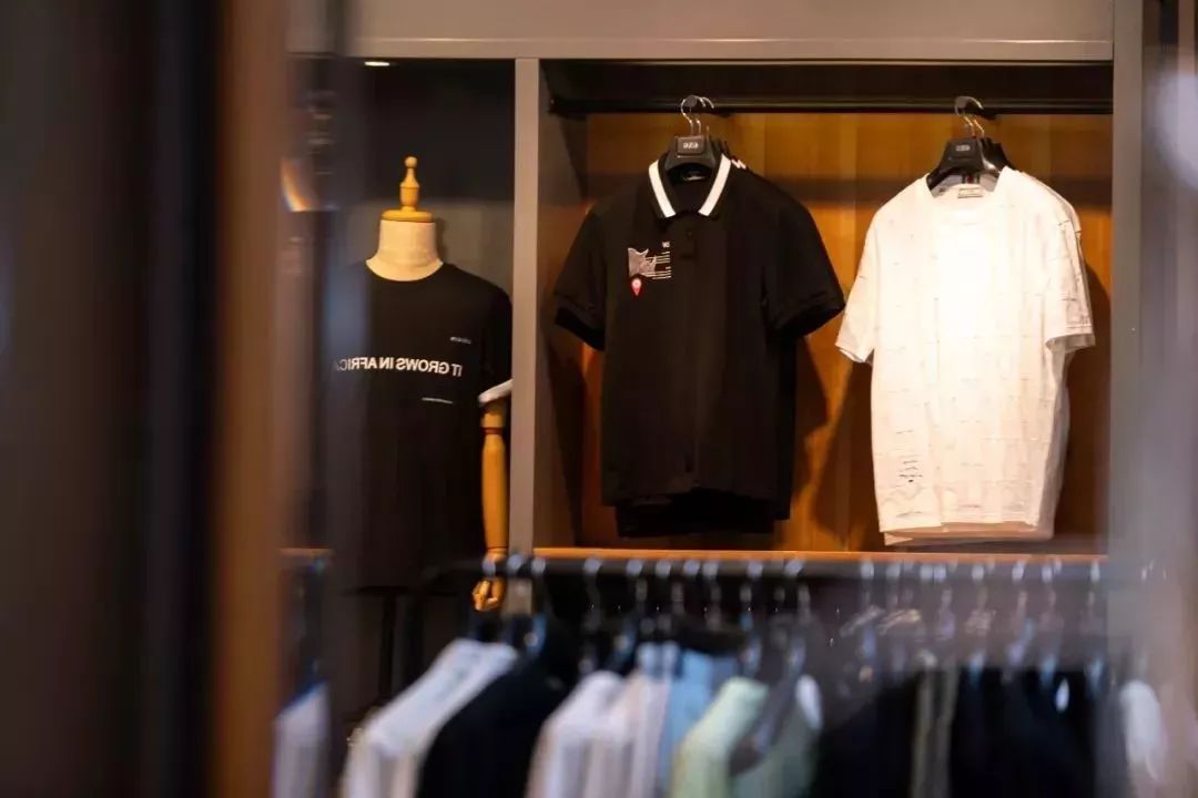 耐克，匡威低至4折再享折上折！人气品牌第二件折上5折！年中大促，嗨购10天，来杉井随便买