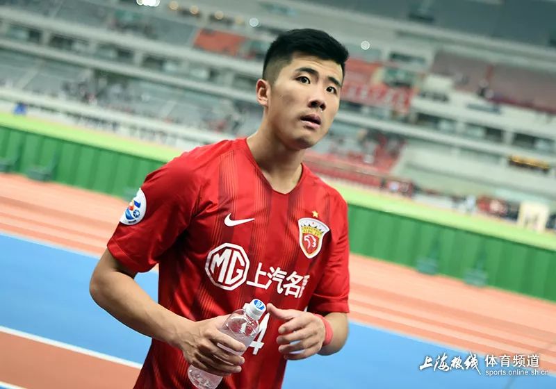 李圣龙绝杀上港夺冠视频,上港球员李圣龙