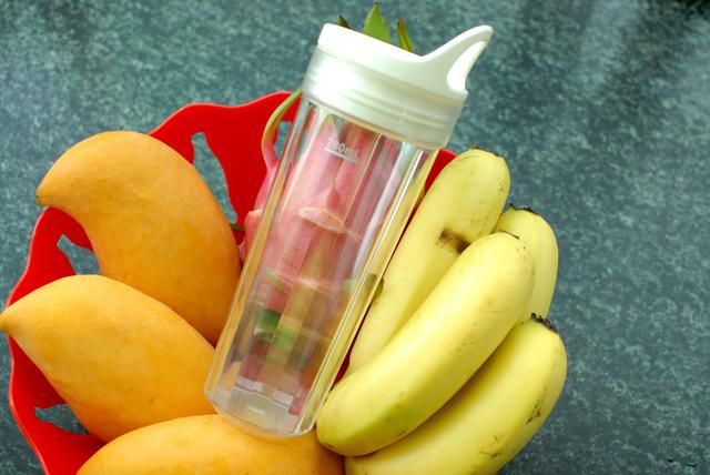 喝杯时令果饮还要去茶饮店排长队?试试这个神器在家就能轻松做