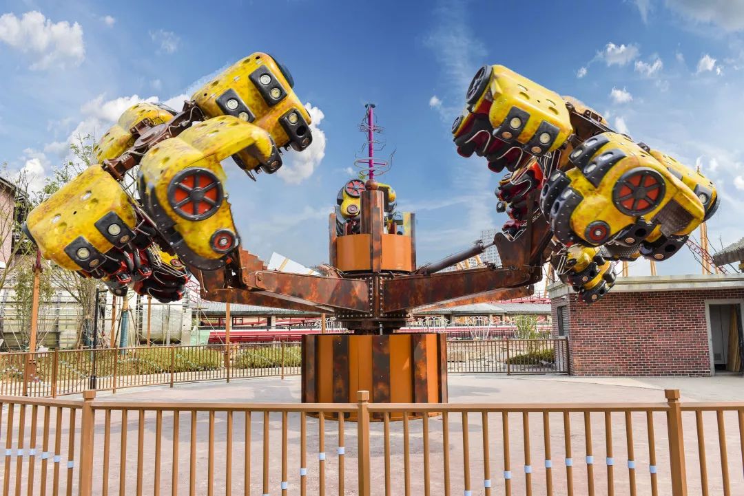 奇积乐园工程队发生巨大冲突 (奇积乐园第一集)