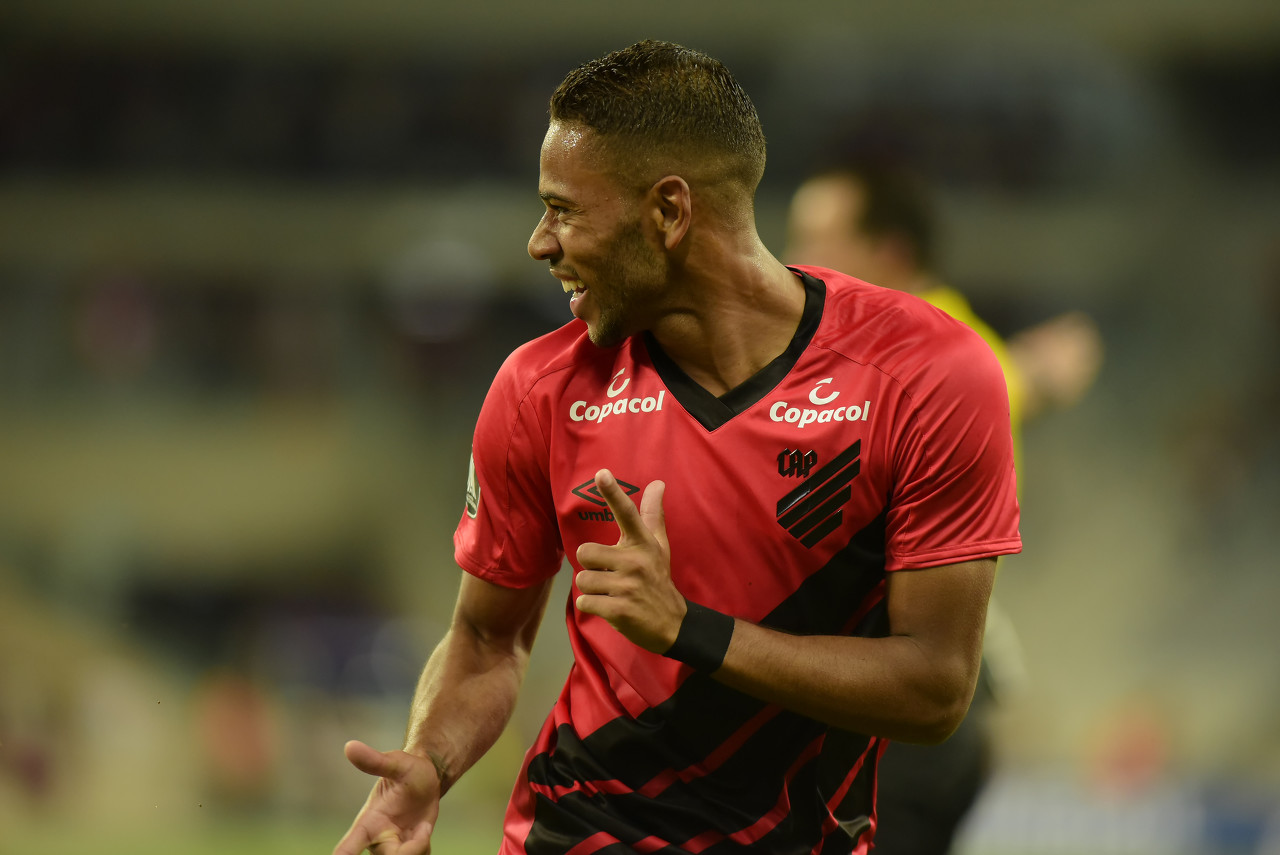 欧足联官方宣布欧洲杯最佳阵容,欧足联公布最佳阵容