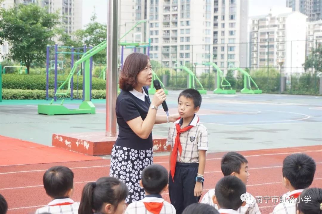 南宁市罗贤路小学散学典礼,2019南宁小学开学典礼简讯