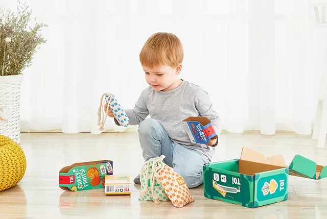 低价拼团丨TOI旅行套装，五款经典桌游，让孩子享受游戏乐趣的同时，还能提高思维力