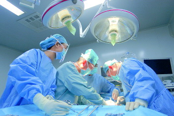 山东省艾滋病专家,艾滋病防治一线医护人员